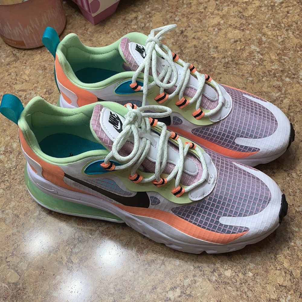 Nike Airmax 270 React